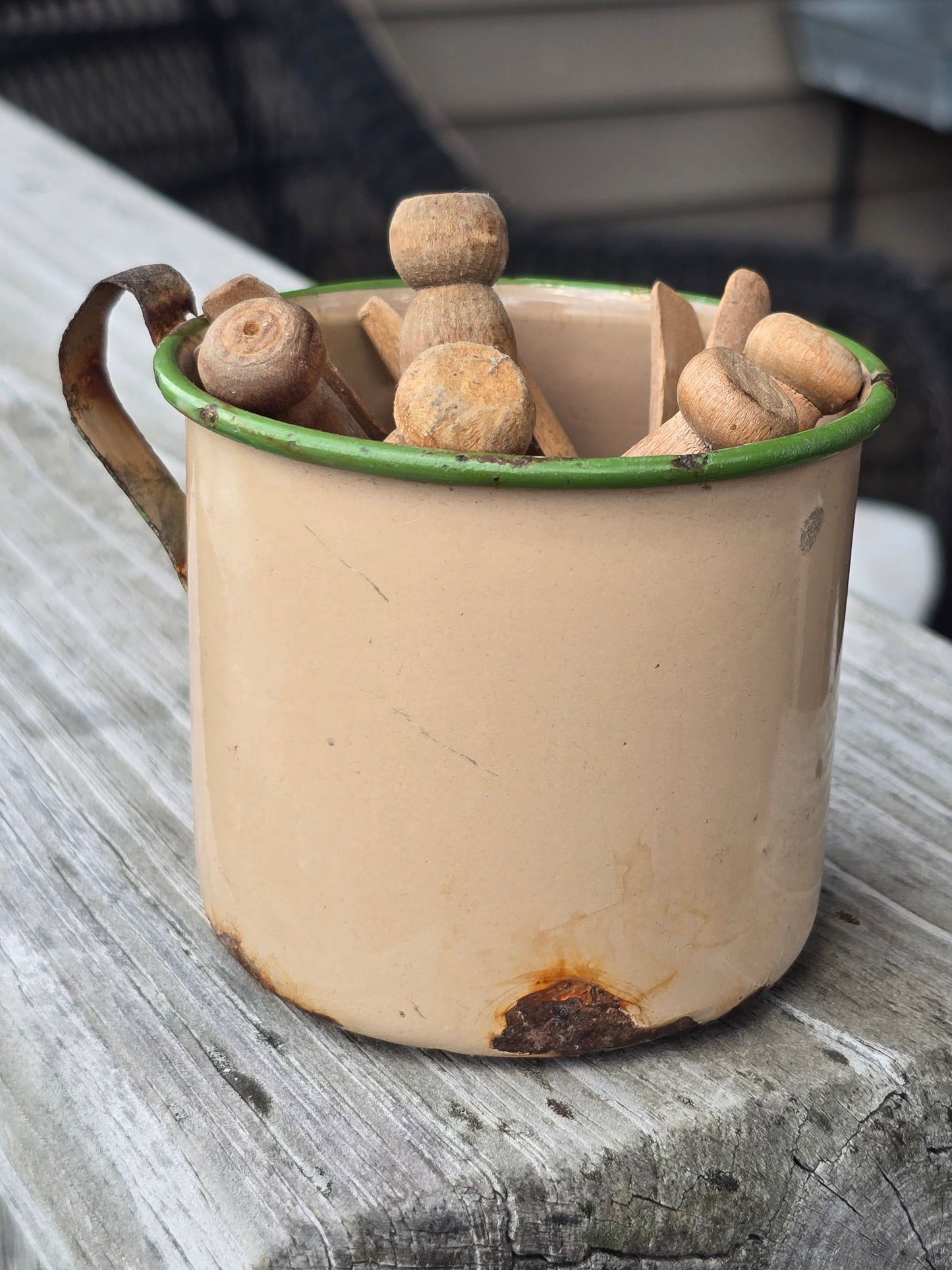 Vintage Enamel Cup and Clothespins