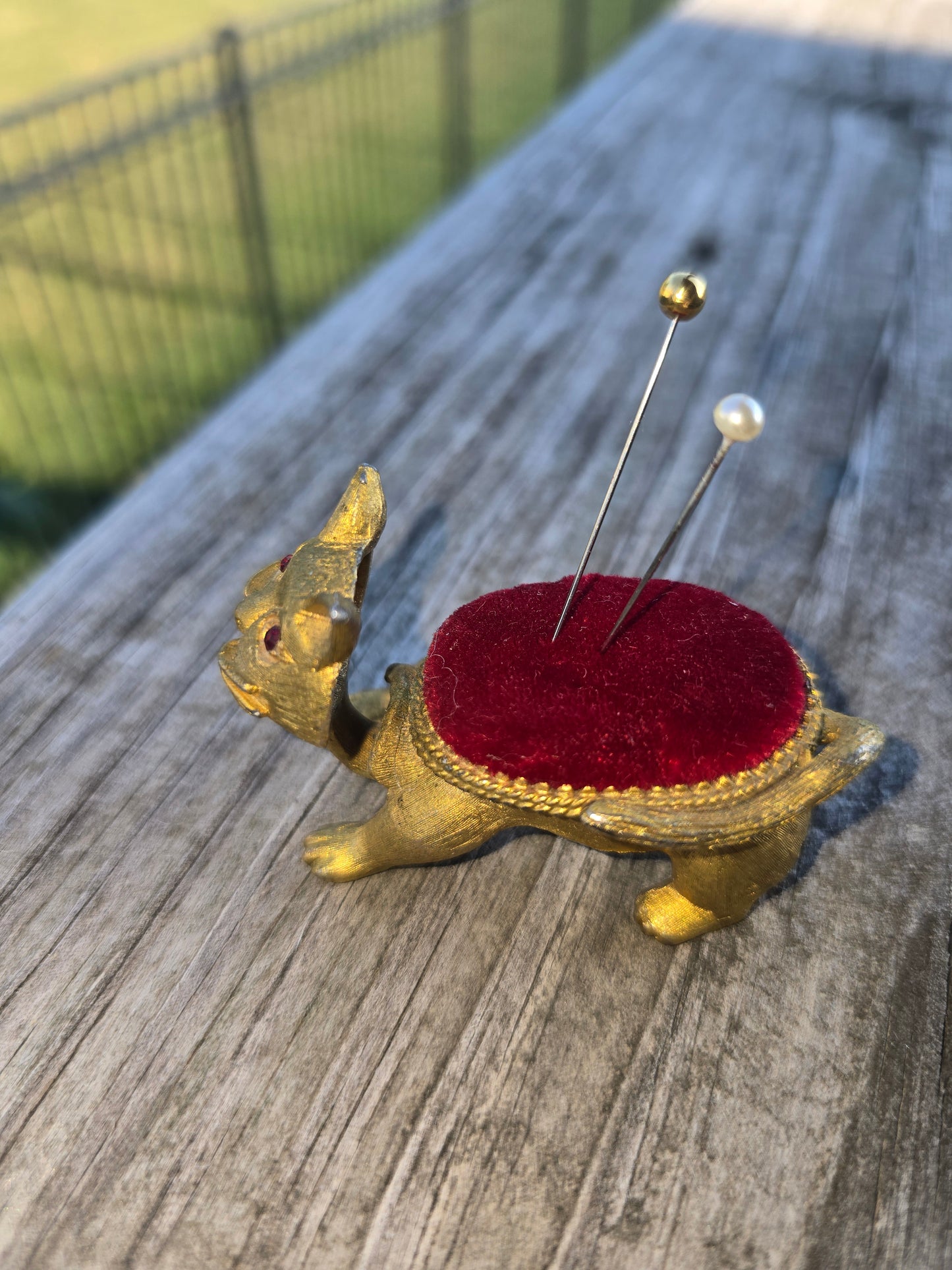 Vintage Bobblehead Cat w/Red Jewel Eyes Pincushion