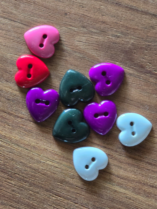9 Plastic Heart Buttons