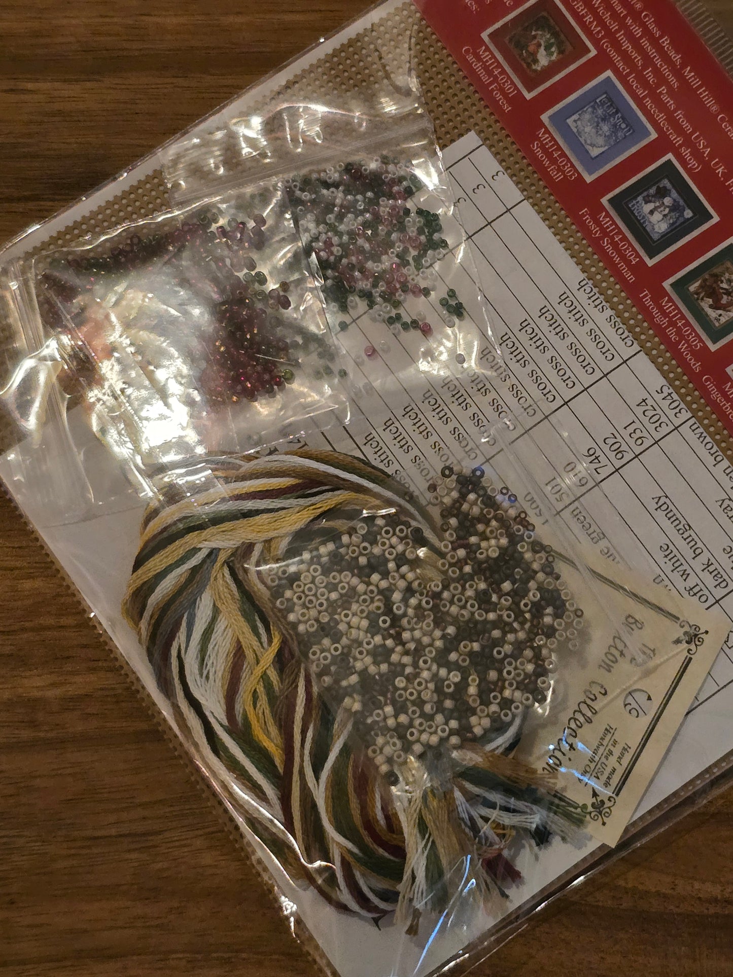 Mill Hill - Buttons & Beads - Winter Series - Christmas Village - Clock Shoppe - MH14-0302- Cross Stitch Kit