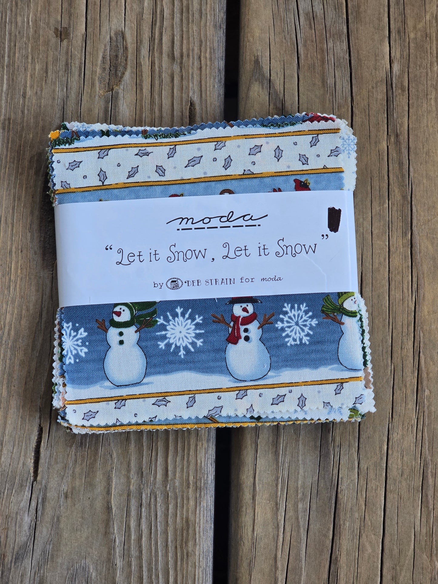 Moda - Deb Strain - Let It Snow, Let It Snow - Quilting Fabric - Charm Pack
