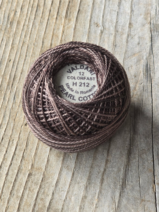 Valdani - Perle Cotton - Hand-Dyed - Size 12 - #H212 - Thread