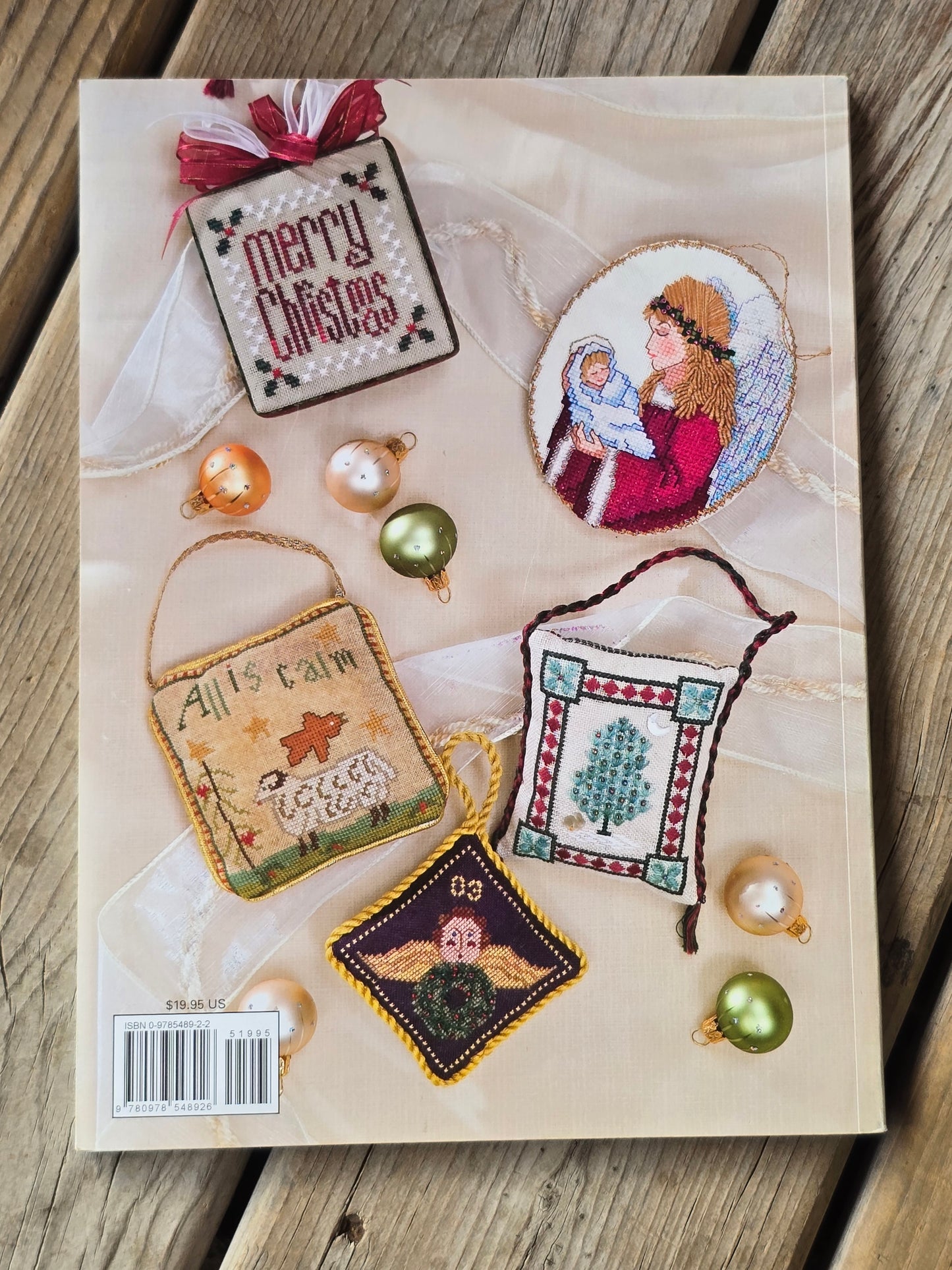 Just Cross Stitch - Christmas Ornaments - 10th Anniversary Collection Book