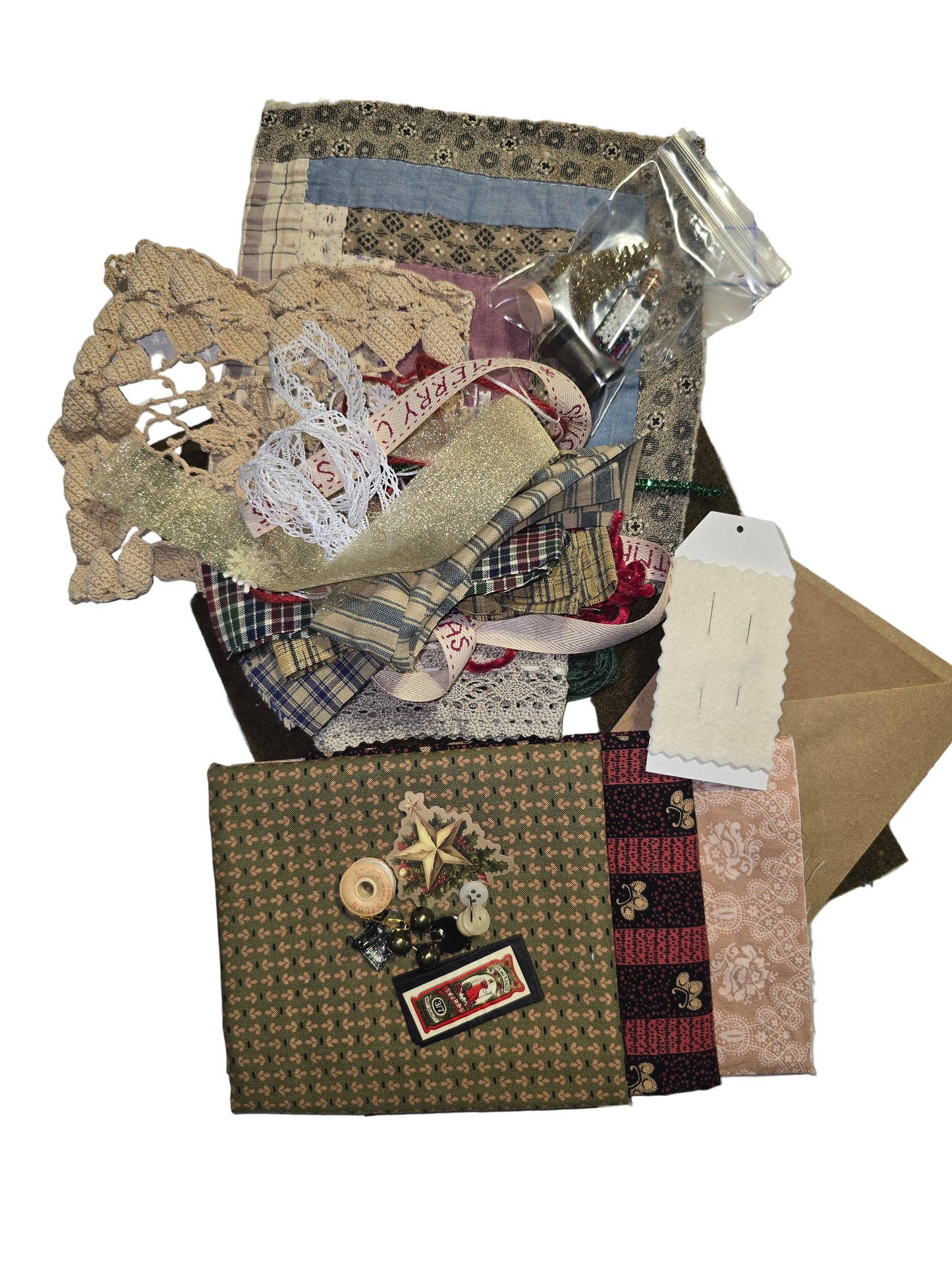 Gather 'n Stitch Exclusive - A Primitive Christmas Box 2025