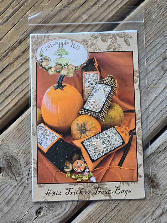 Crab-apple Hill - Trick or Treat Bags - Embroidery Pattern