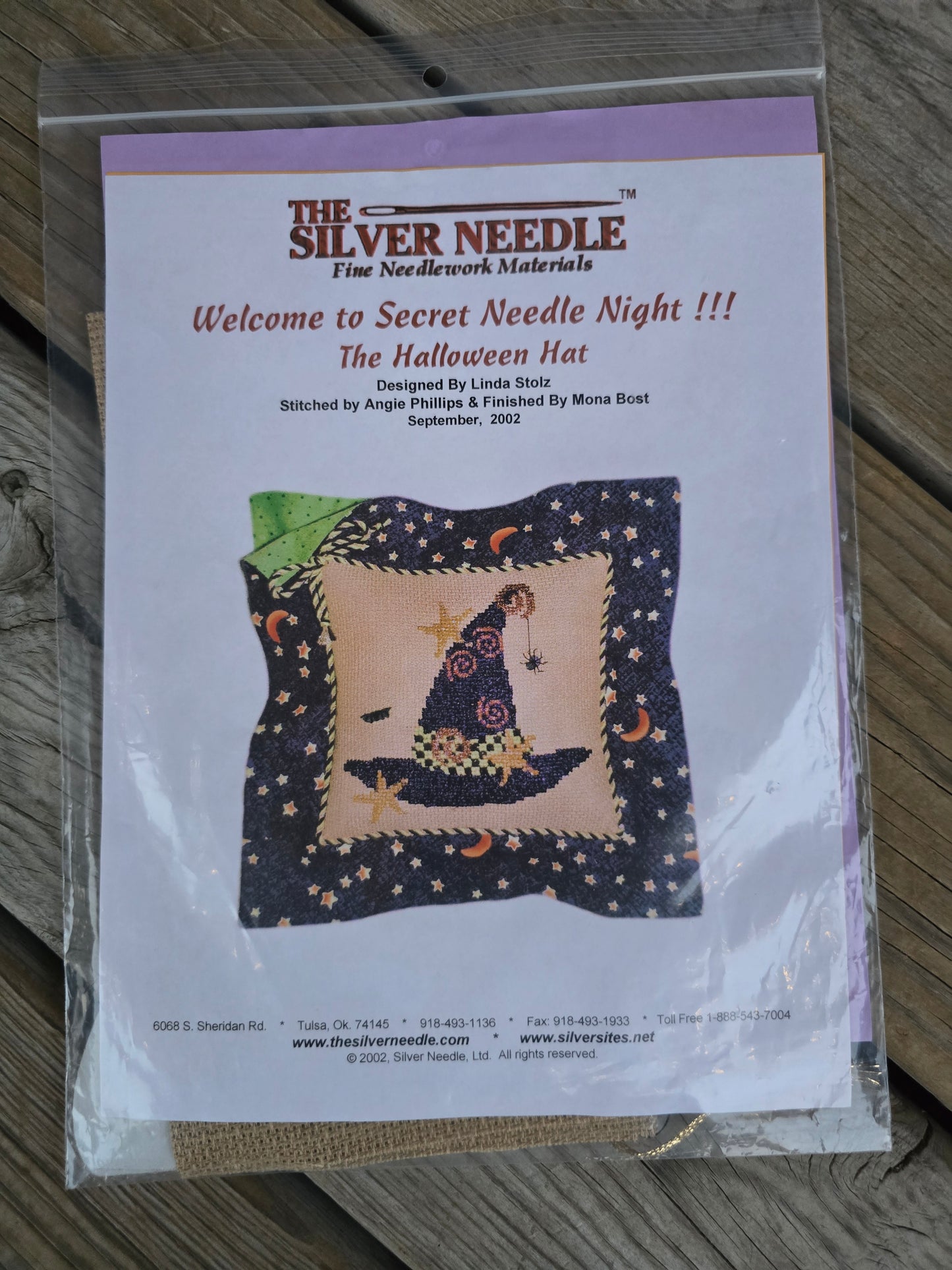 The Silver Needle - The Halloween Hat and Magic by Mona - Cross Stitch Kit and  Flange Pillow Instructions