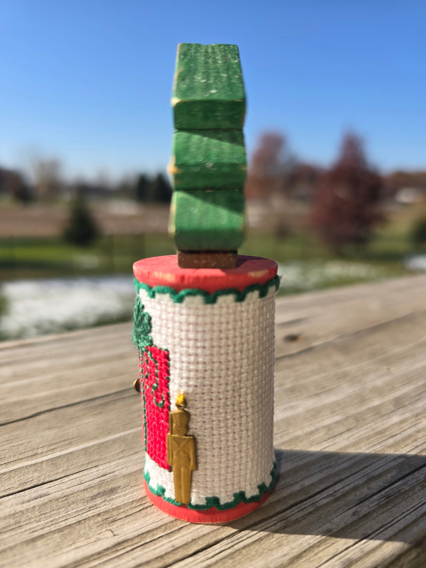 Faithwurks - Christmas Tree - Seasonal Spool Decoration