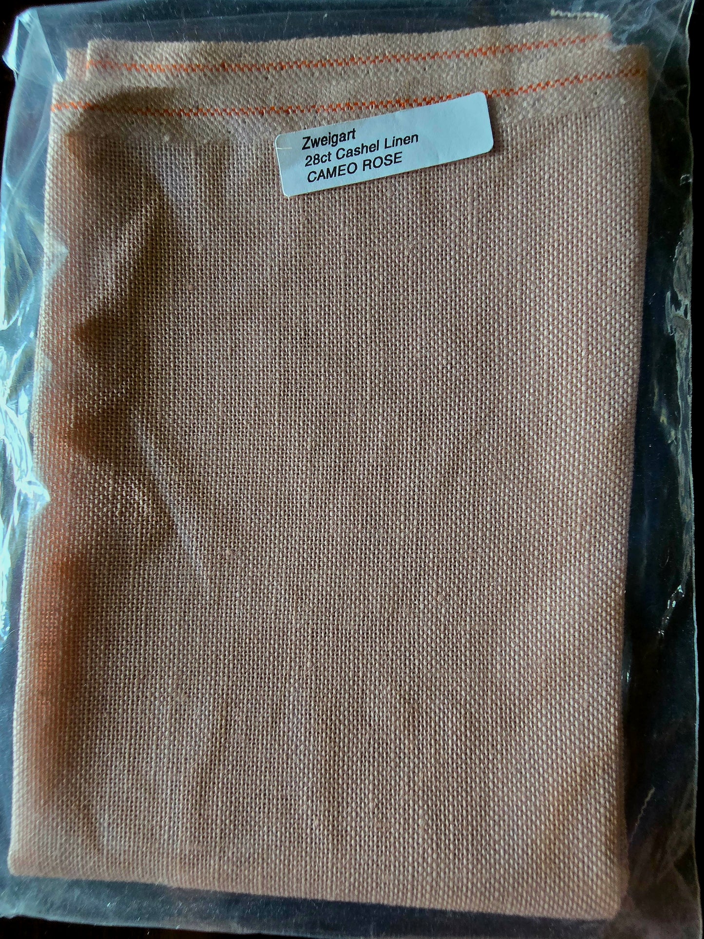 Zweigart - 28 Count Cashel Linen Cameo Rose