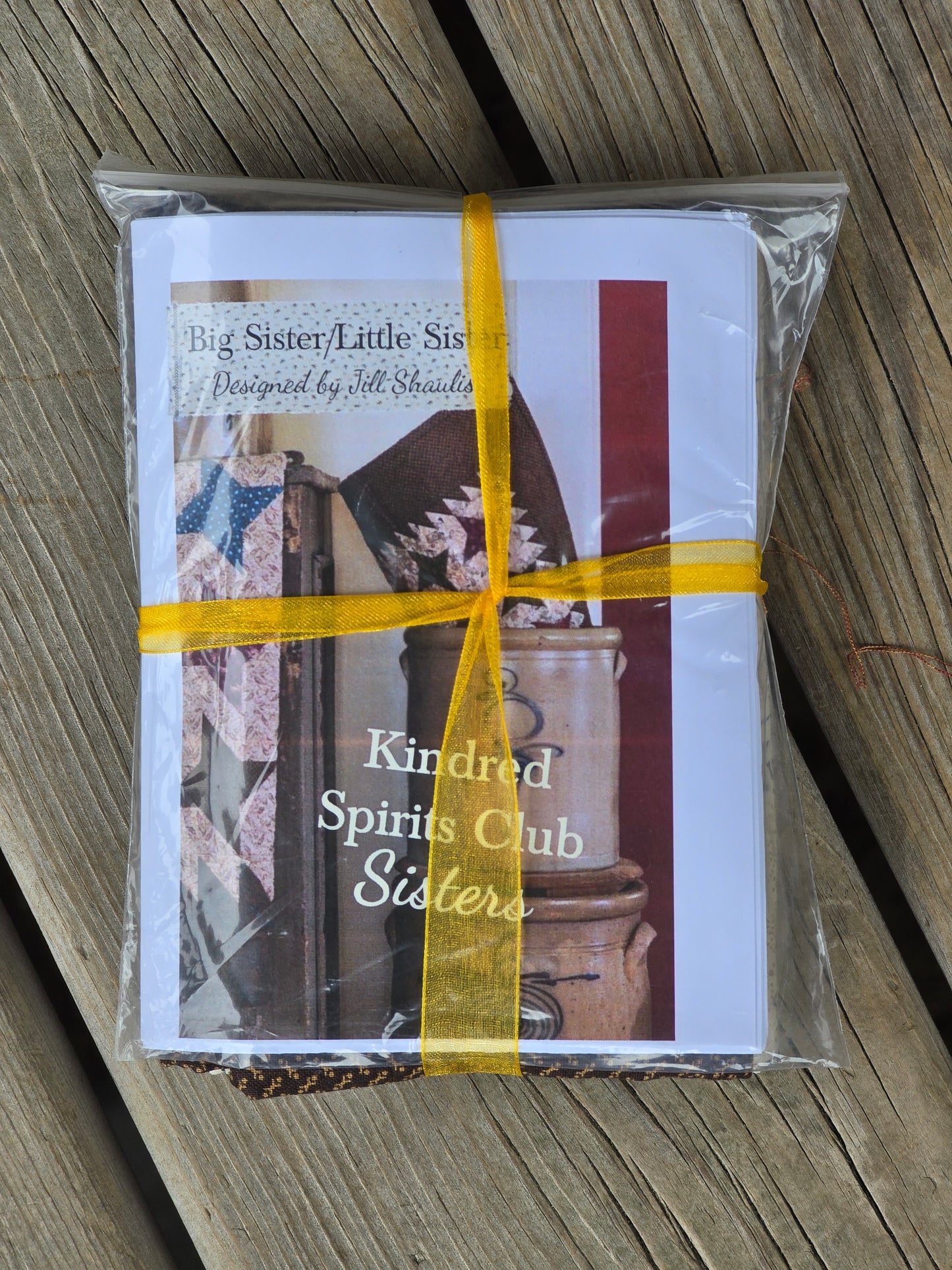 Yellow Creek Quilt Designs - Kindred Spirits Club - Big Sister/Little Sister - Quilt - Kit