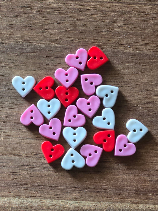 21 Small Plastic Heart Buttons