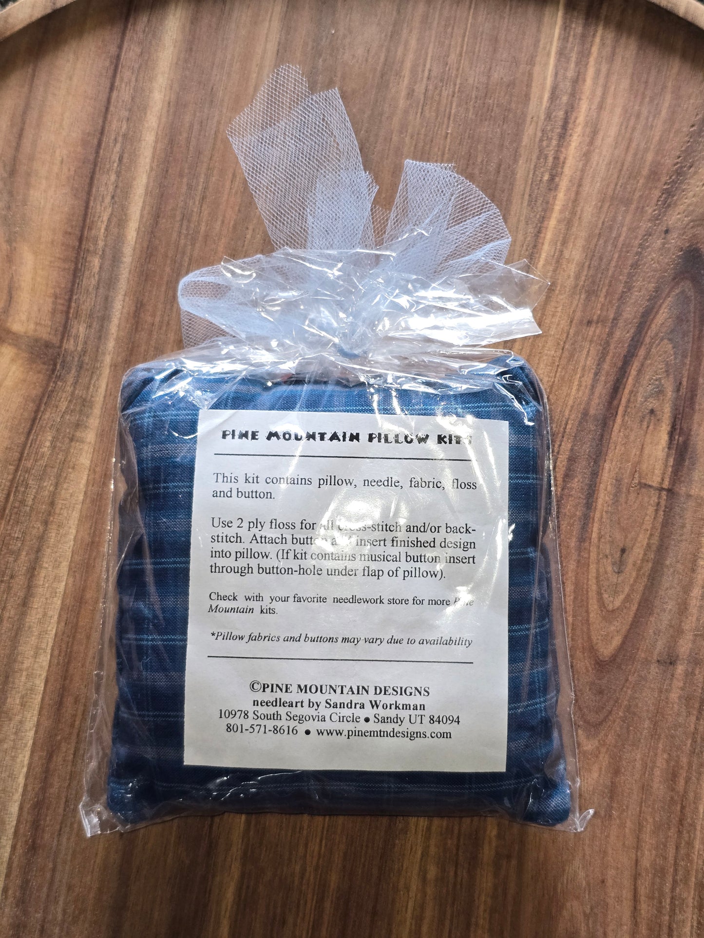 Pine Mountain Designs - January - Pillow Kit