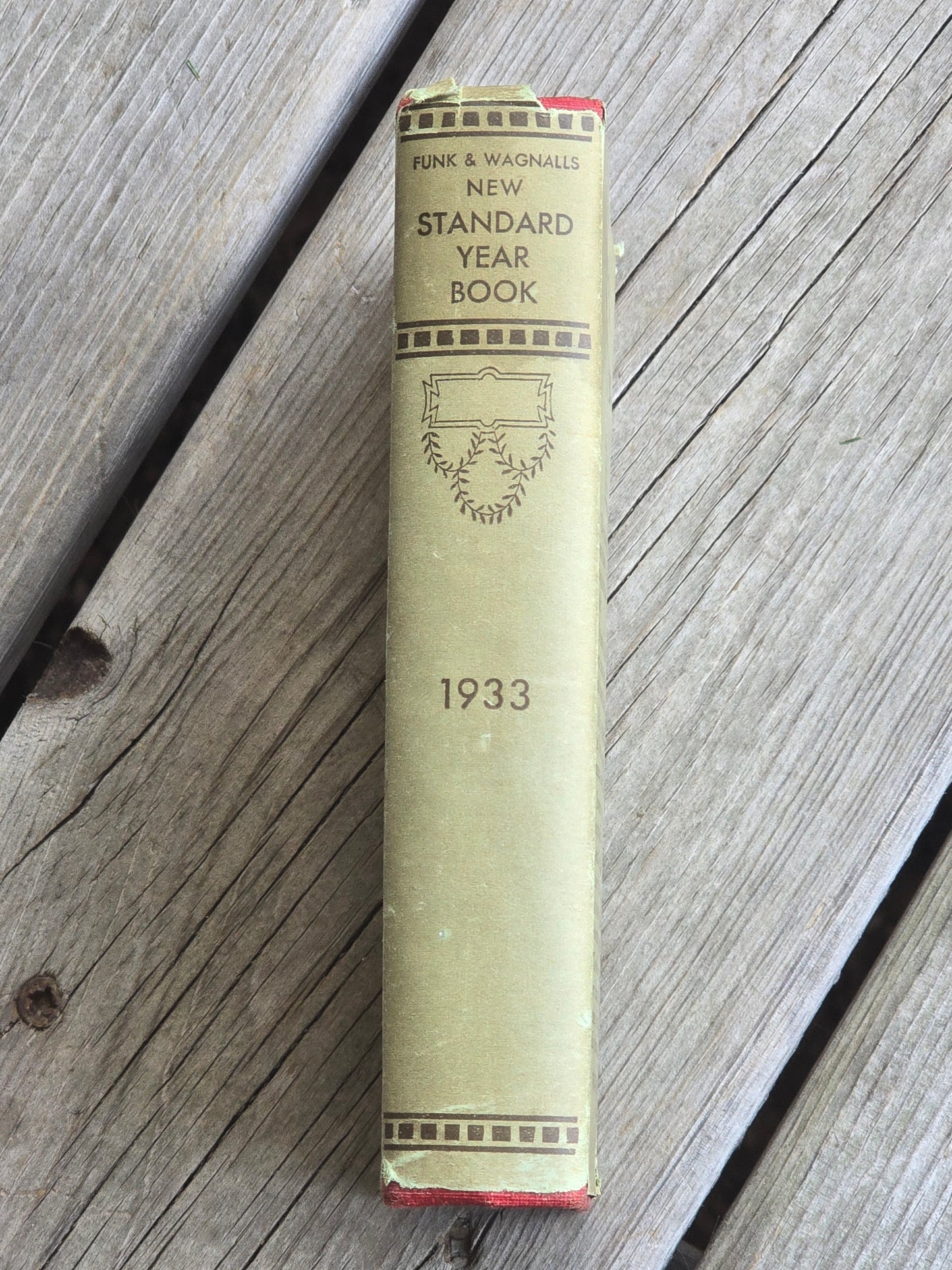 Funk & Wagnalls Company - The New Standard Year Book - 1933 - Vintage Book
