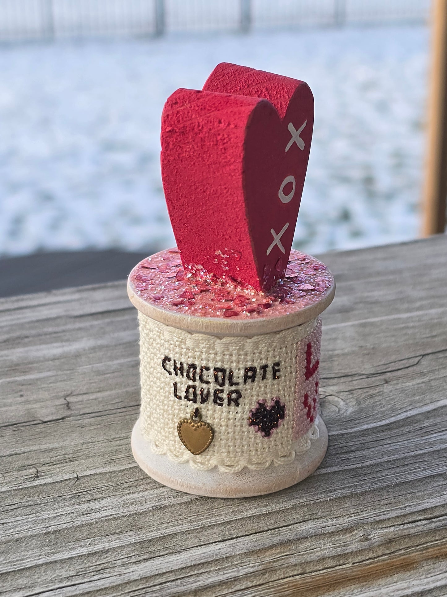 Faithwurks - Love - Seasonal Spool Decoration