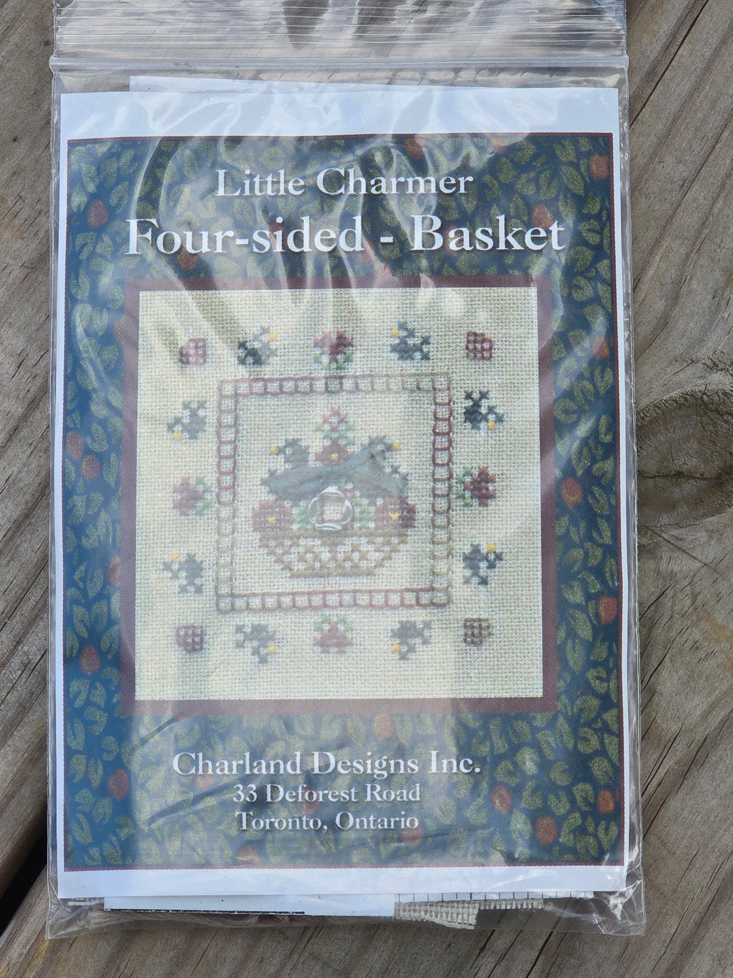 Charland Designs - Four-sided - Basket - Cross Stitch Kit