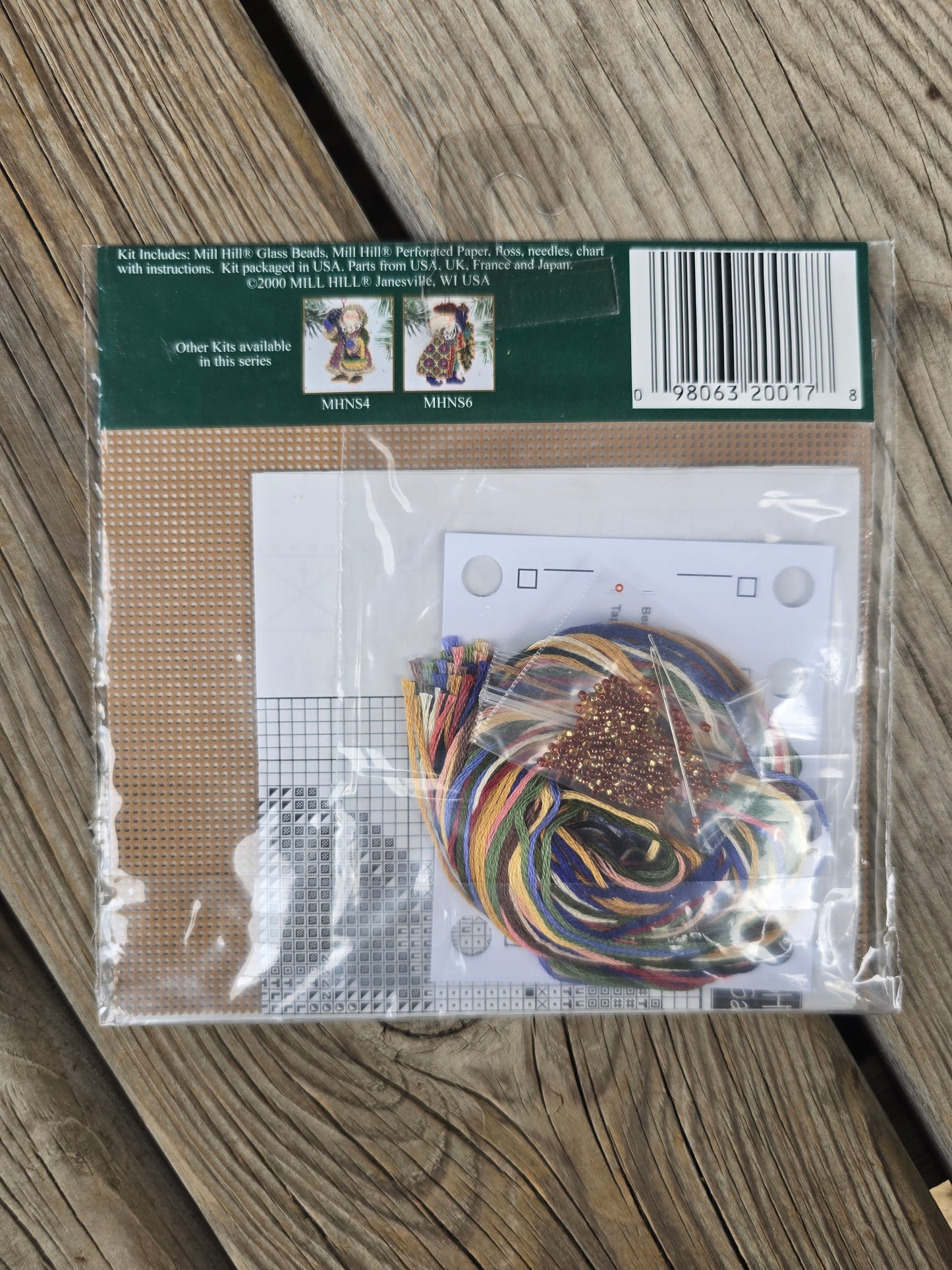Mill Hill - Starlight Santas - Southern Cross Santa - Cross Stitch Kit