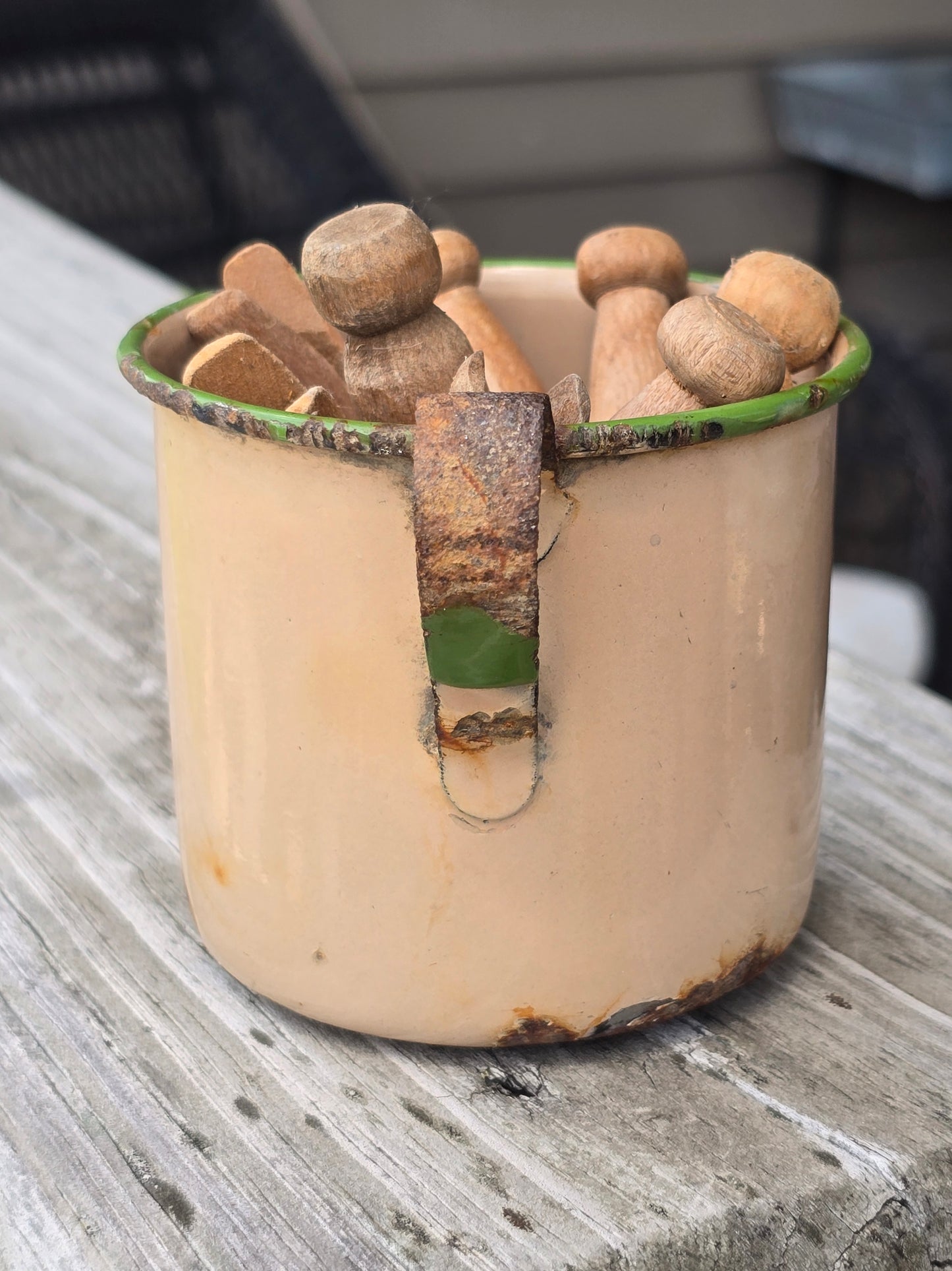 Vintage Enamel Cup and Clothespins