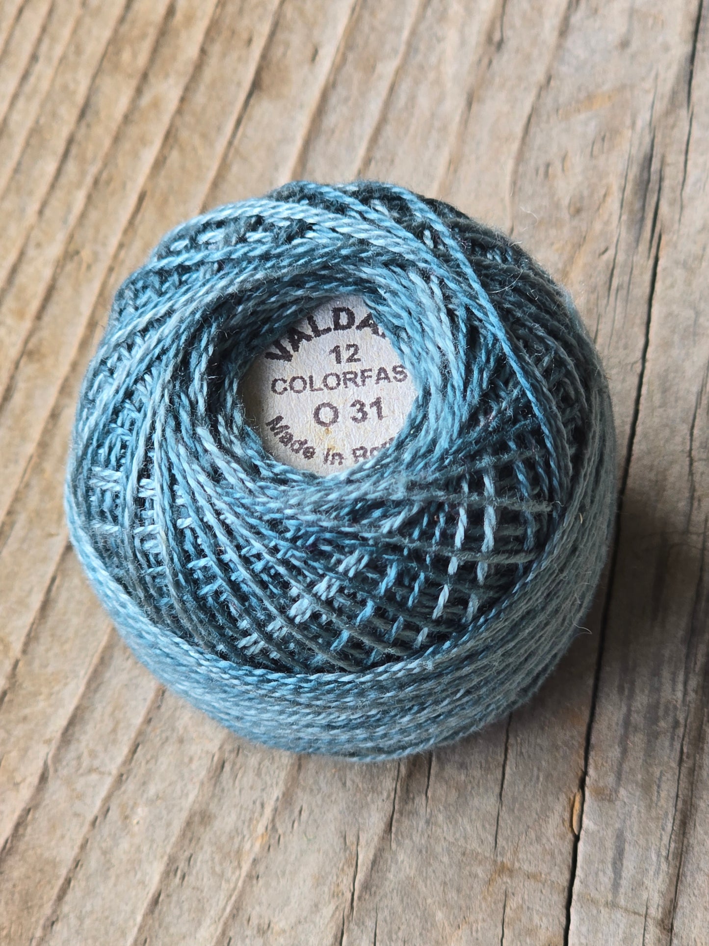 Valdani - Perle Cotton - Hand-Dyed - Size 12 - #O31 - Thread
