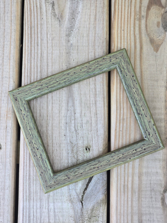 Green Wooden Picture Frame - 4.75" x 6" - Home Decor