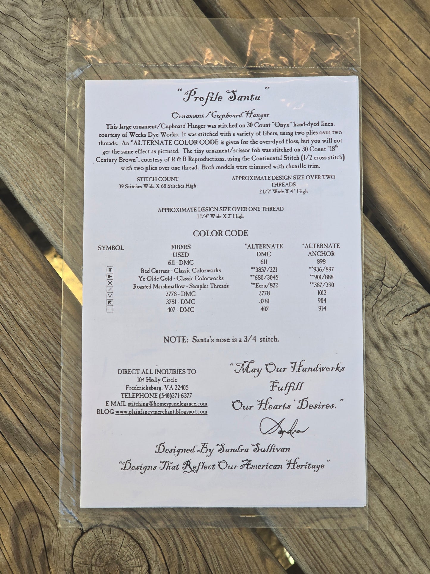 Homespun Elegance - Merry Noel Collection - Profile Santa - Cross Stitch Pattern