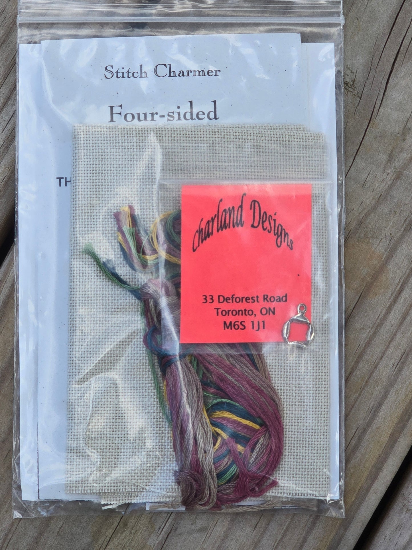 Charland Designs - Four-sided - Basket - Cross Stitch Kit