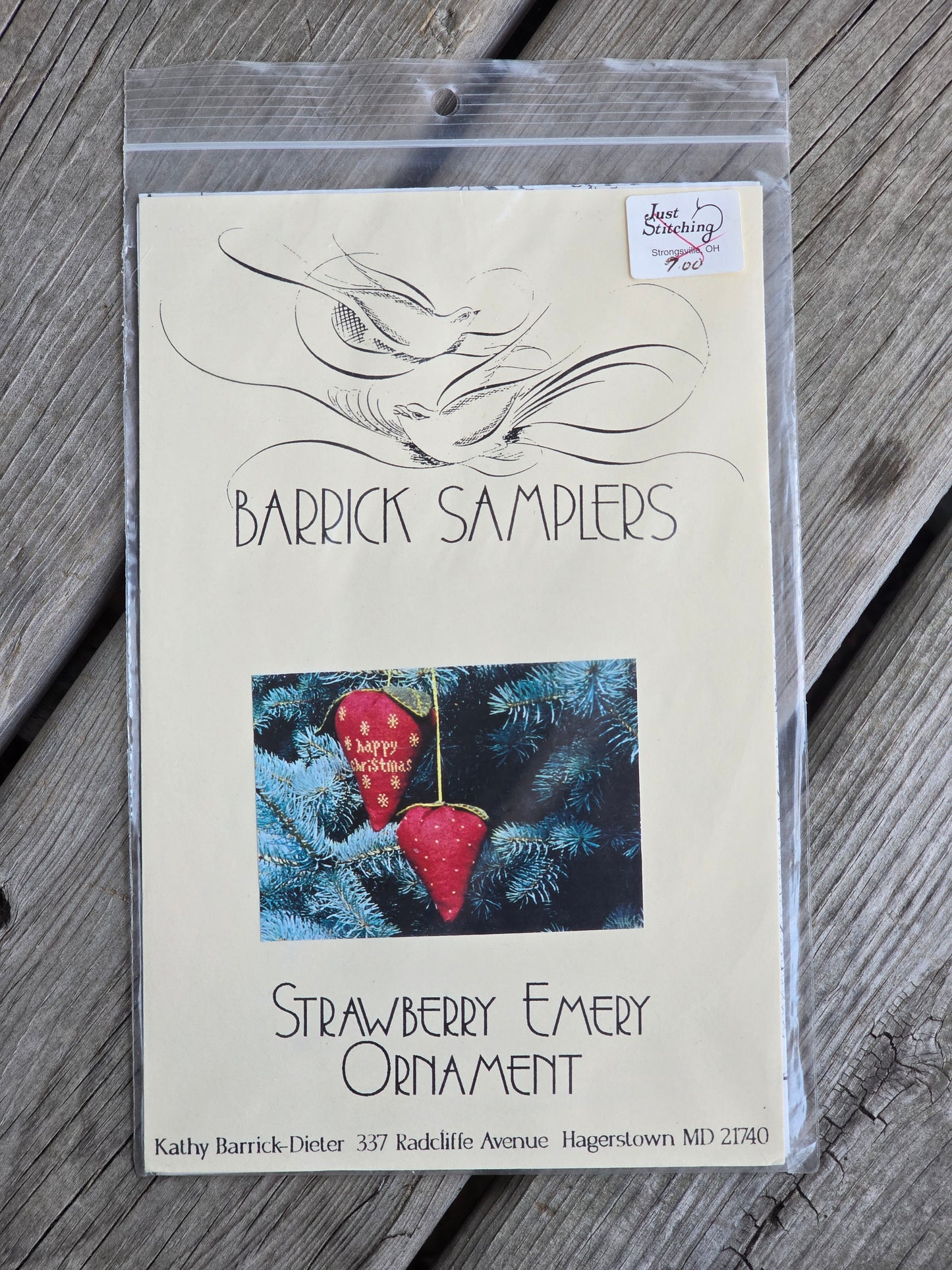 Barrick Samplers - Strawberry Emery Ornament - Cross Stitch Pattern