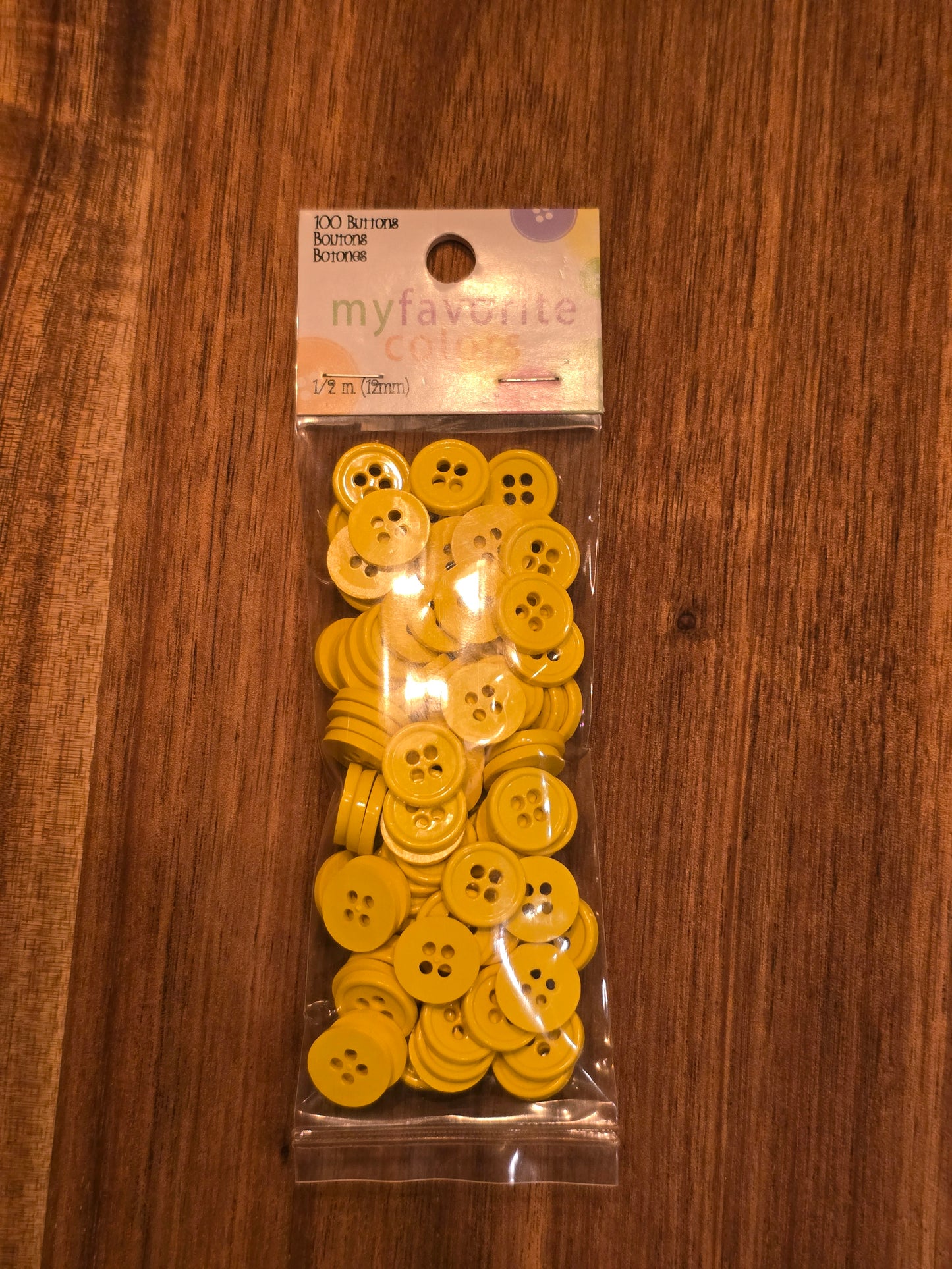 My Favorite Colors - Yellow or Purple Buttons