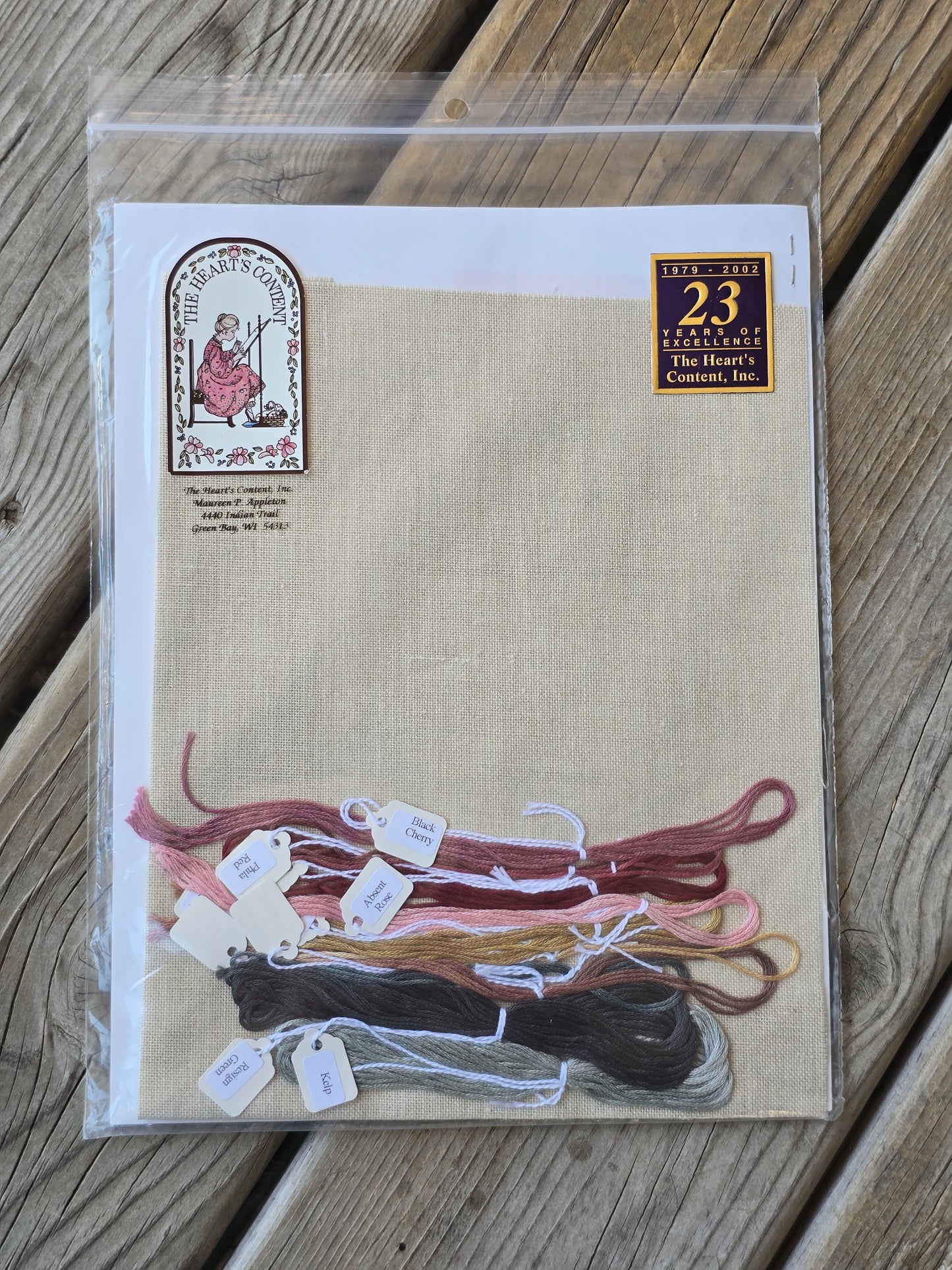 The Heart's Content, Inc. - Candlescreen Basket Sampler - Cross Stitch Kit