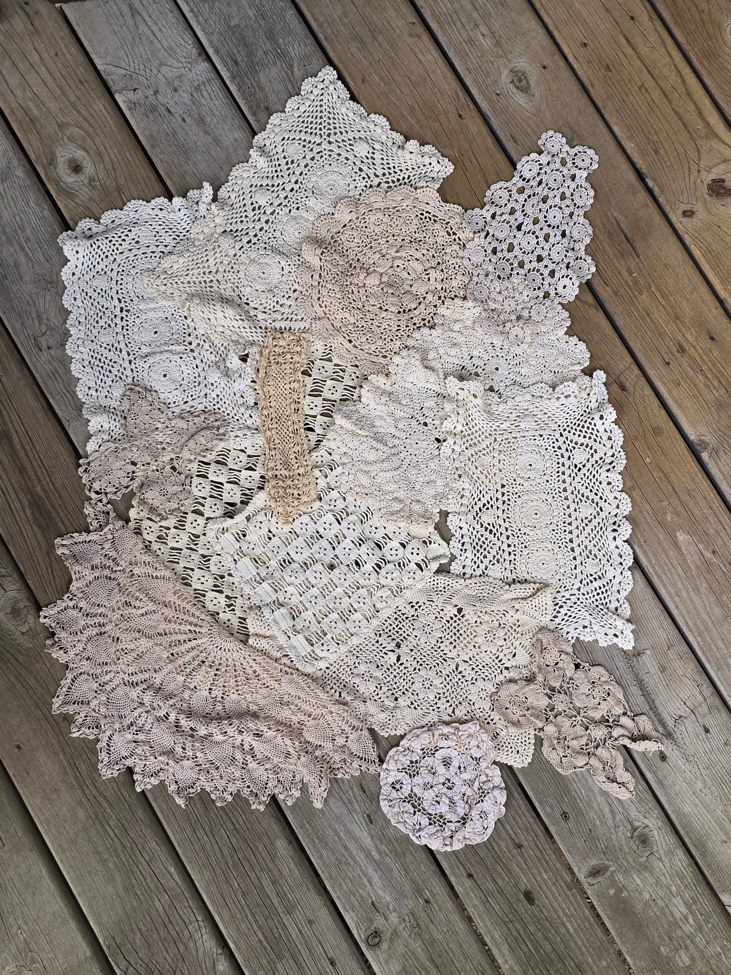 Vintage Linens - Doily Bundle (Set of 14) - #02