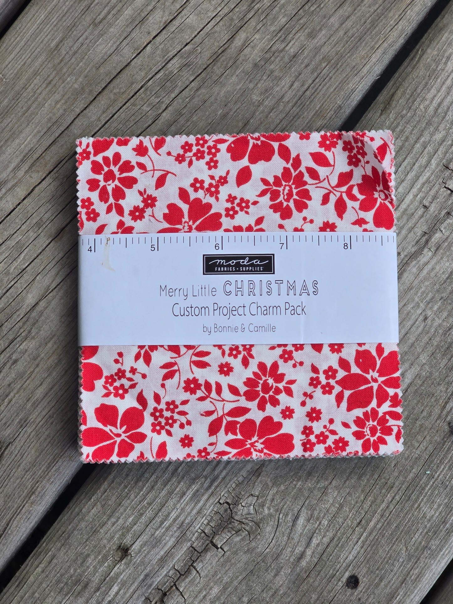 Moda - Merry Little Christmas - Custom Project Charm Pack - Quilting Fabric - Charm Pack
