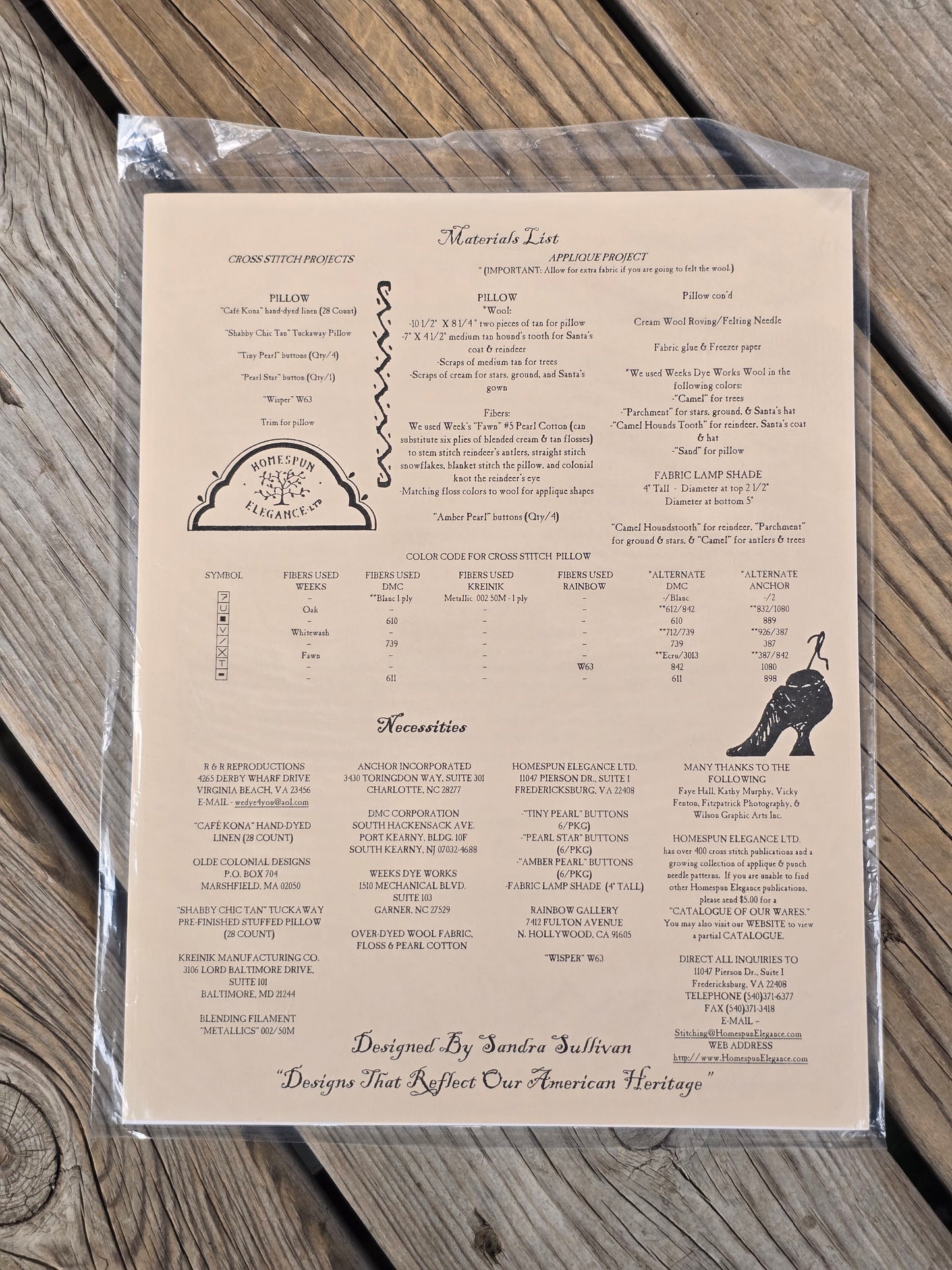 Homespun Elegance - Cross Stitch & Applique Collection - Shabby Chic Christmas - Cross Stitch and Applique Pattern