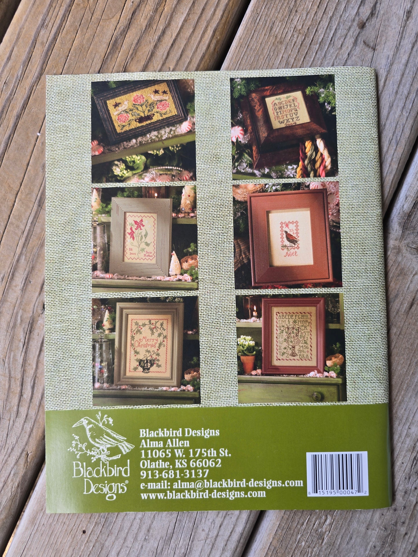 Blackbird Designs - Peppermint & Holly 10 Winter Samplers - Cross Stitch Book