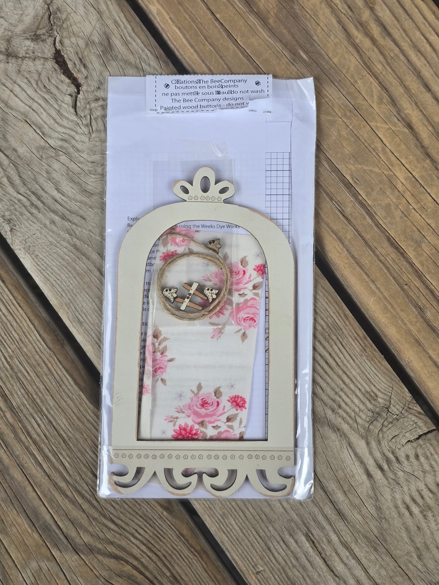 Fleur de Paris - The Bee Company - So Simple - Cross Stitch Kit - Nashville Needlework Market 2026
