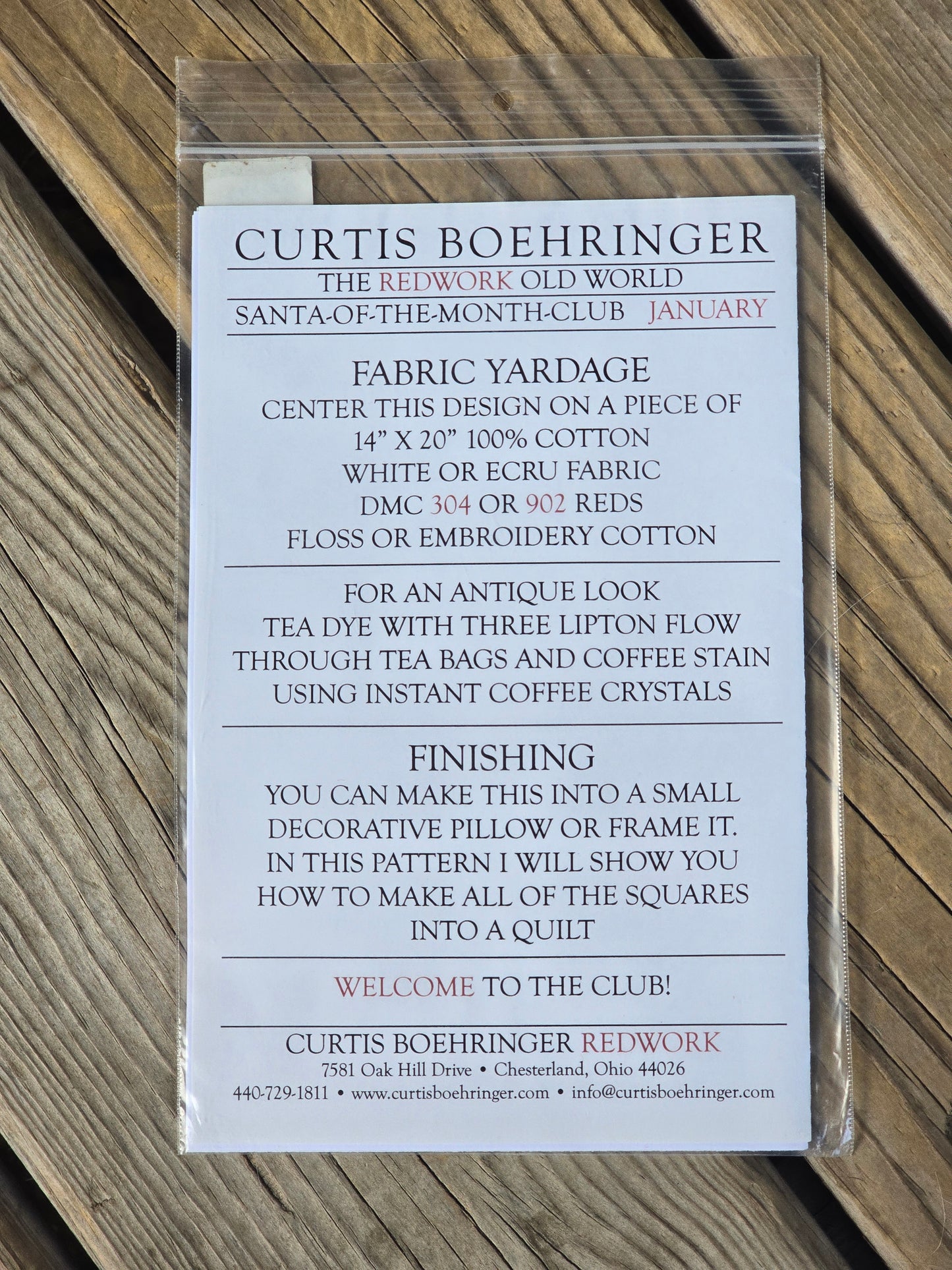 Curtis Boehringer - The Redwork Old World Santa-of-the-Month Club - January - Embroidery Pattern