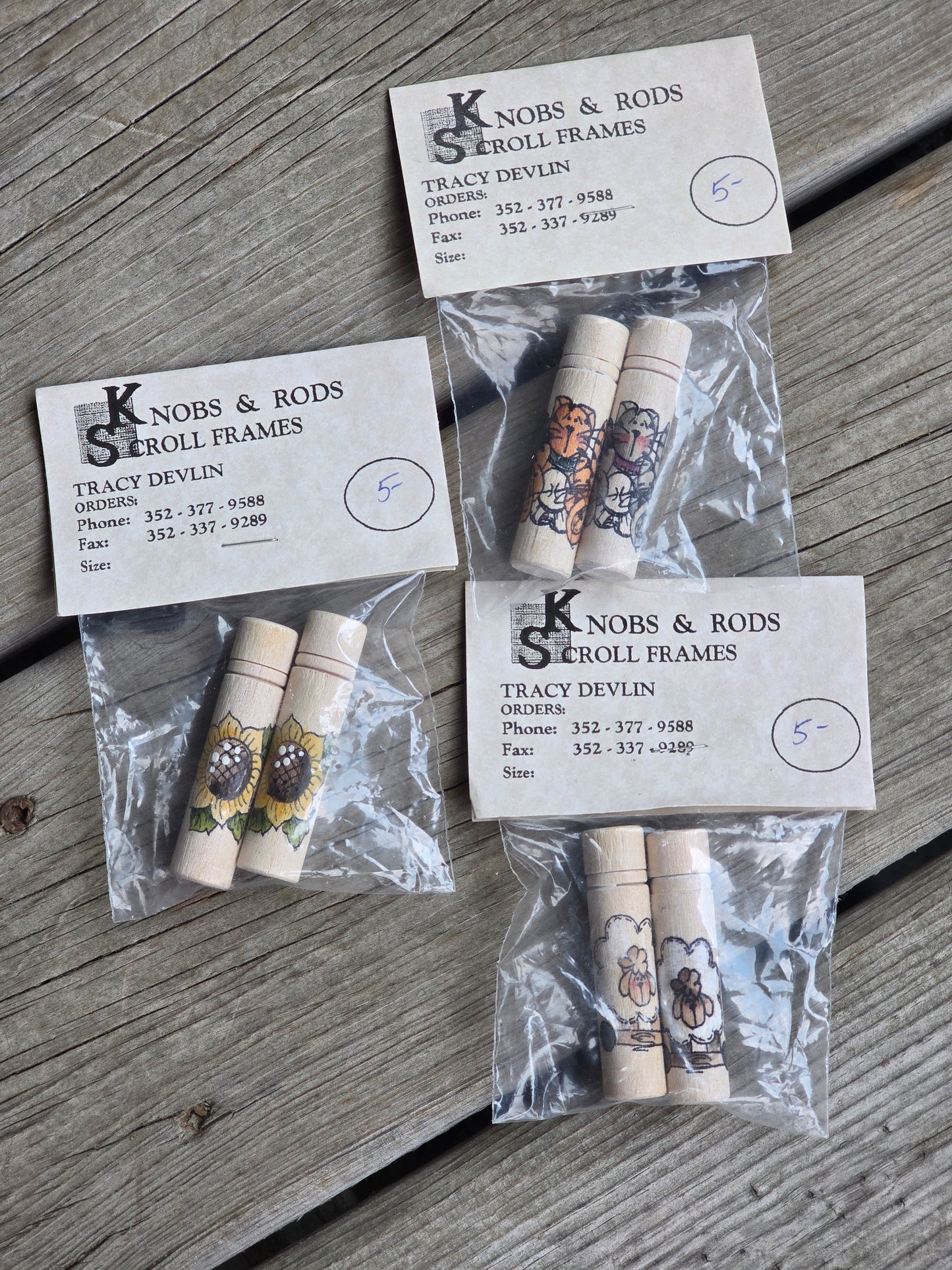 Knobs & Rods Scroll Frames - Wooden Needle Case - Notions