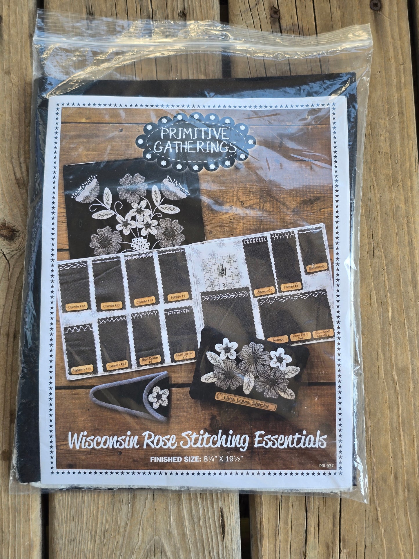 Primitive Gatherings - Wisconsin Rose Stitching Essentials - Wool Kit