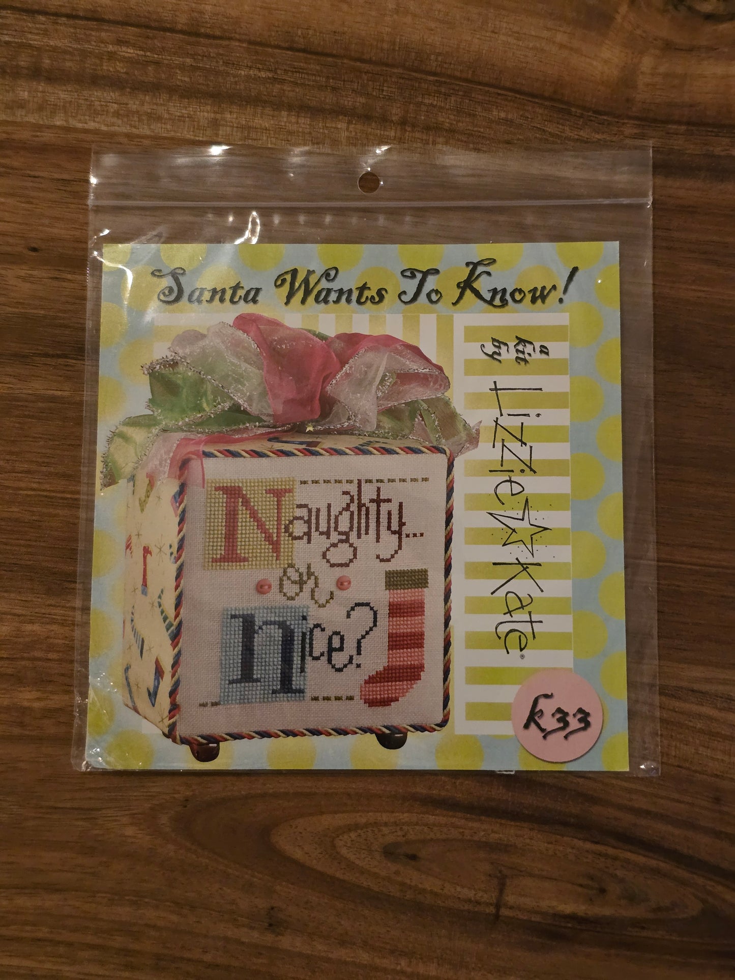 Lizzie Kate - Santa Wants to Know - K33 - Cross Stitch Kit