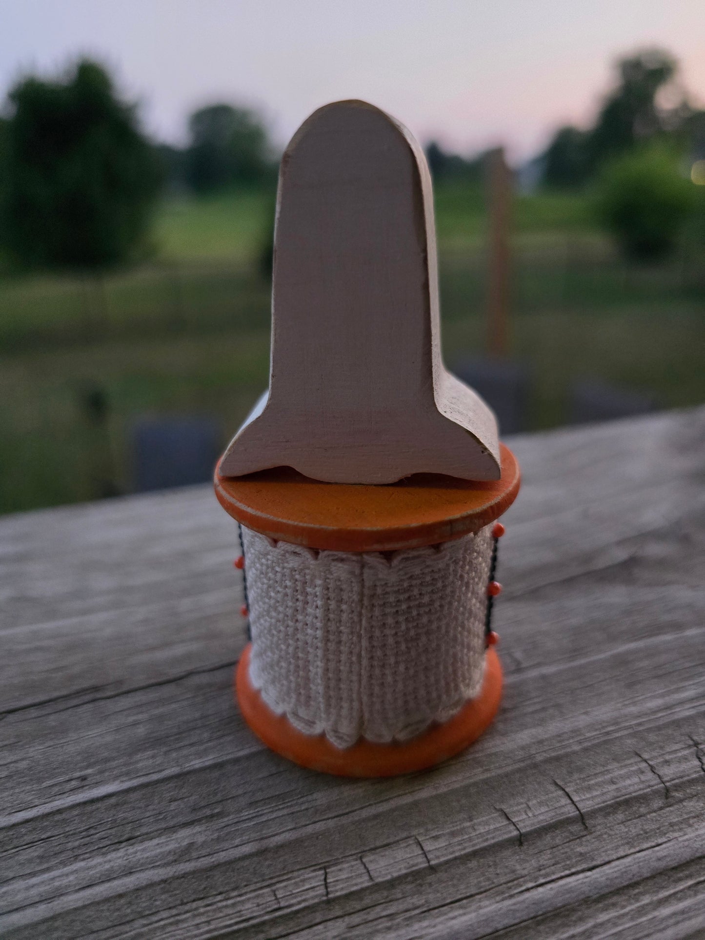 Faithwurks - Just Treats Please - Seasonal Spool Decoration
