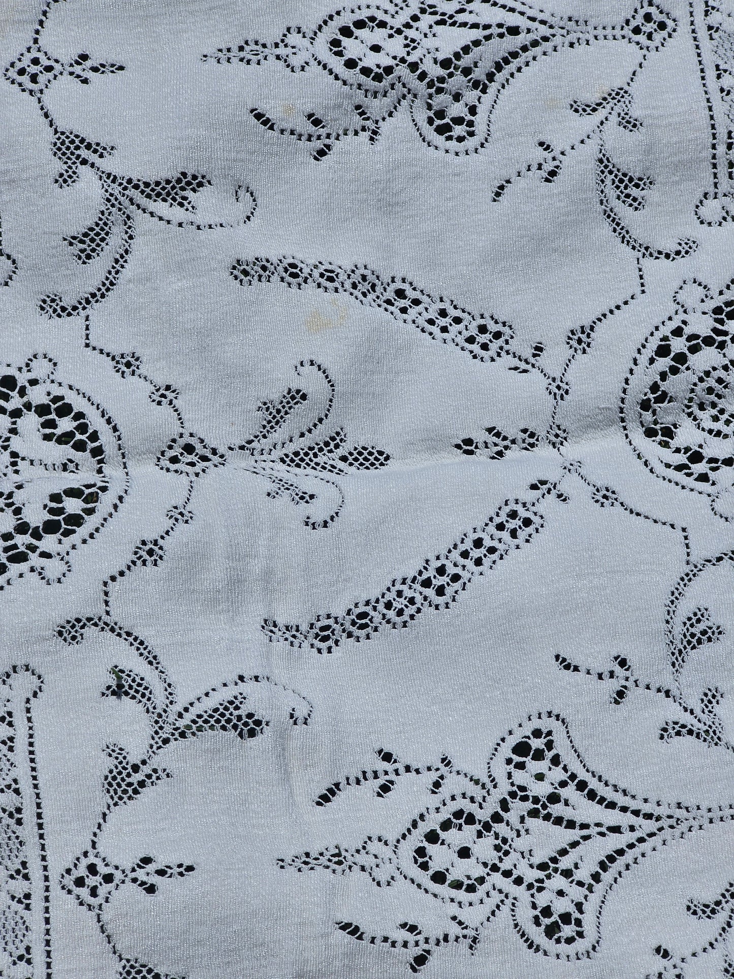 Vintage - Quaker Lace Tablecloth Bundle - 55" Square and 65" Round - Home Decor