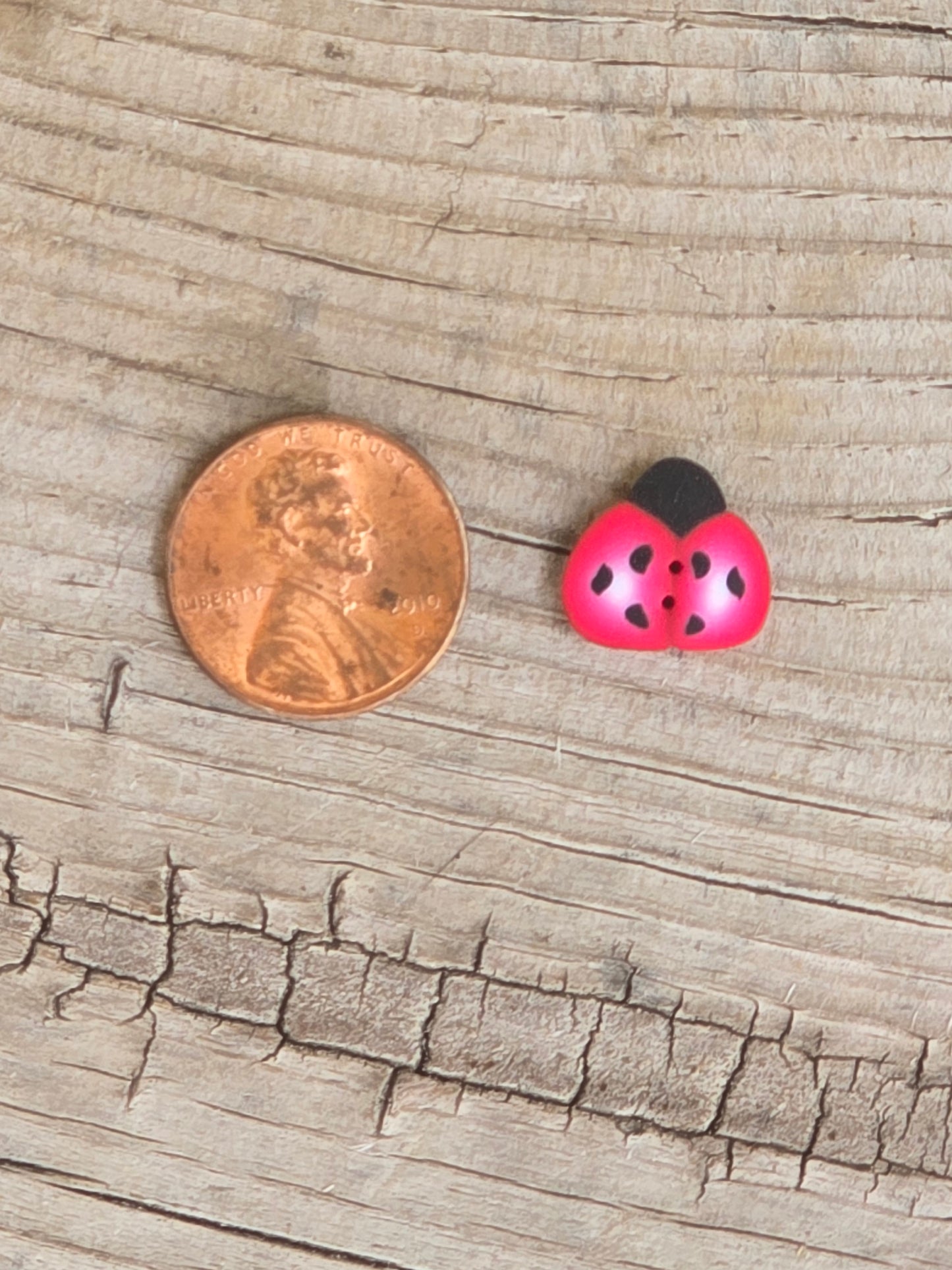 Puntini Puntini - Ladybug Button - Notions - Nashville Needlework Market 2026