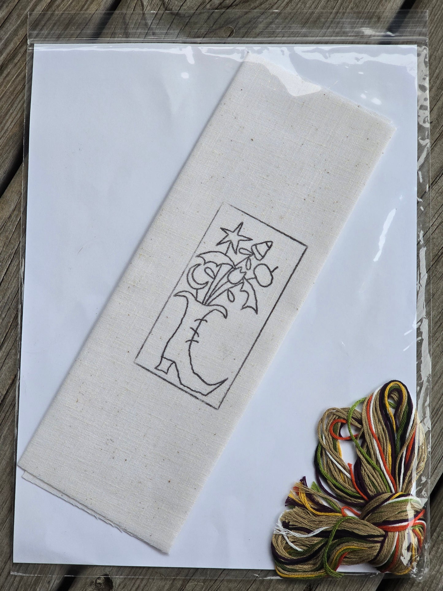 Pine Mountain Designs - Punch & Cookie Club - October - Witches Boot - Punch Needle Kit