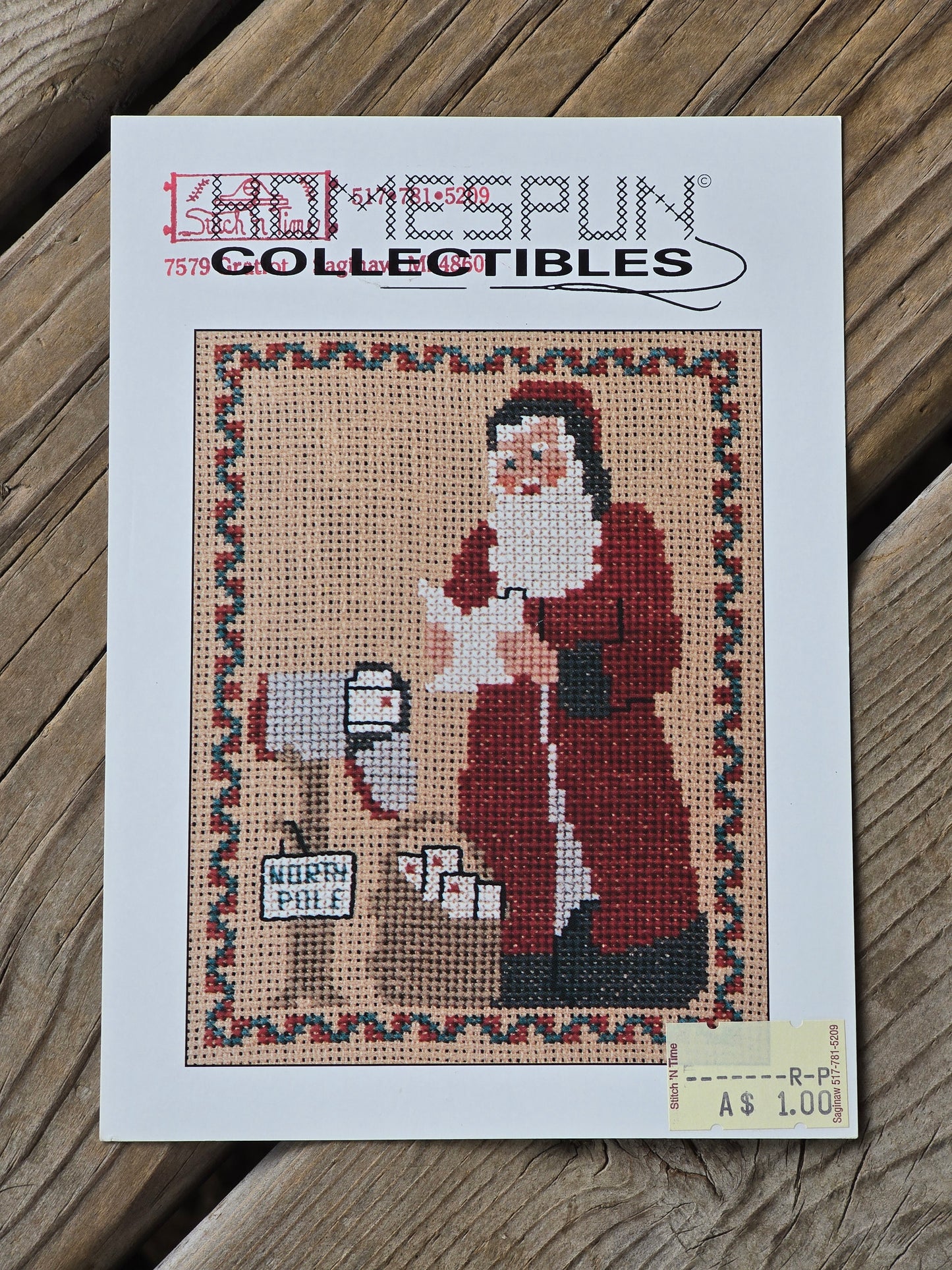 Homespun Collectibles - Santa Reading Mail - #45 - Cross Stitch Pattern