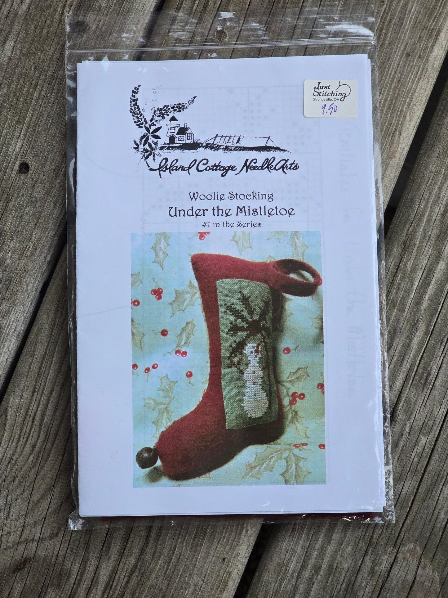 Island Cottage NeedleArts - Under the Mistletoe - Woolie Stocking - Cross Stitch Kit