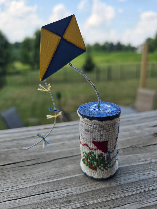 Faithwurks - Kite - Seasonal Spool Decoration