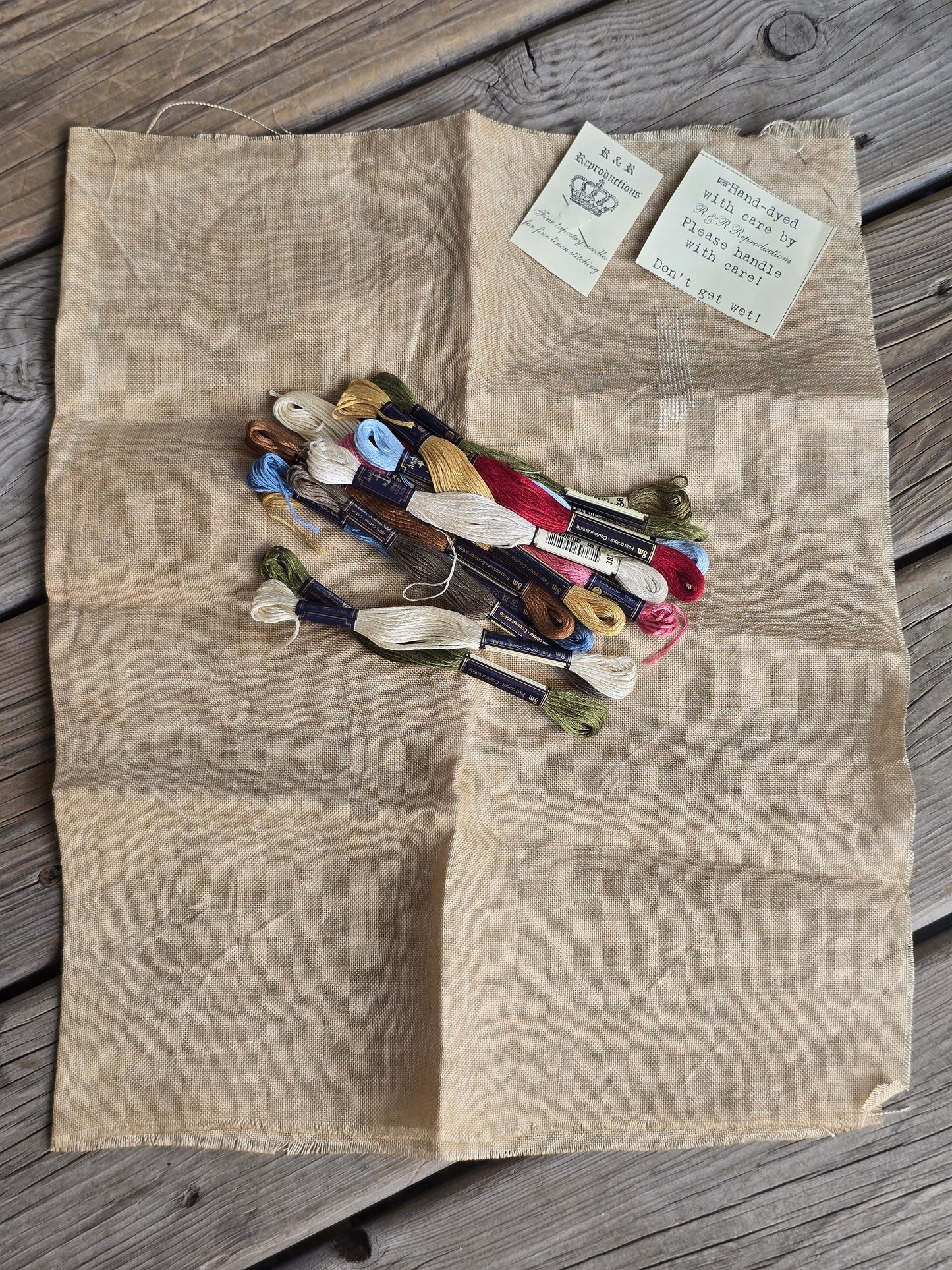 R&R Reproductions - Ohio Friends Sampler - Cross Stitch Kit