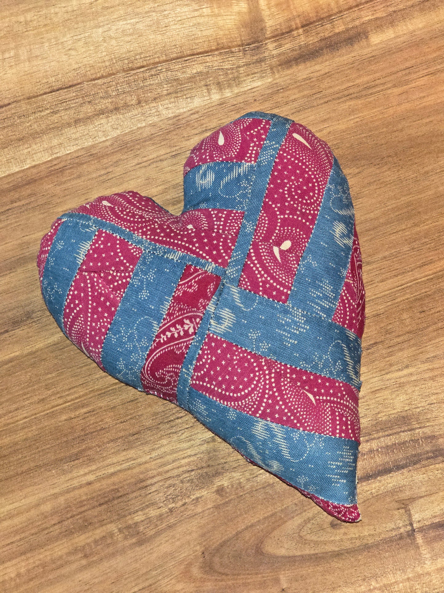 Primitive Heart - Bowl Filler or Pincushion