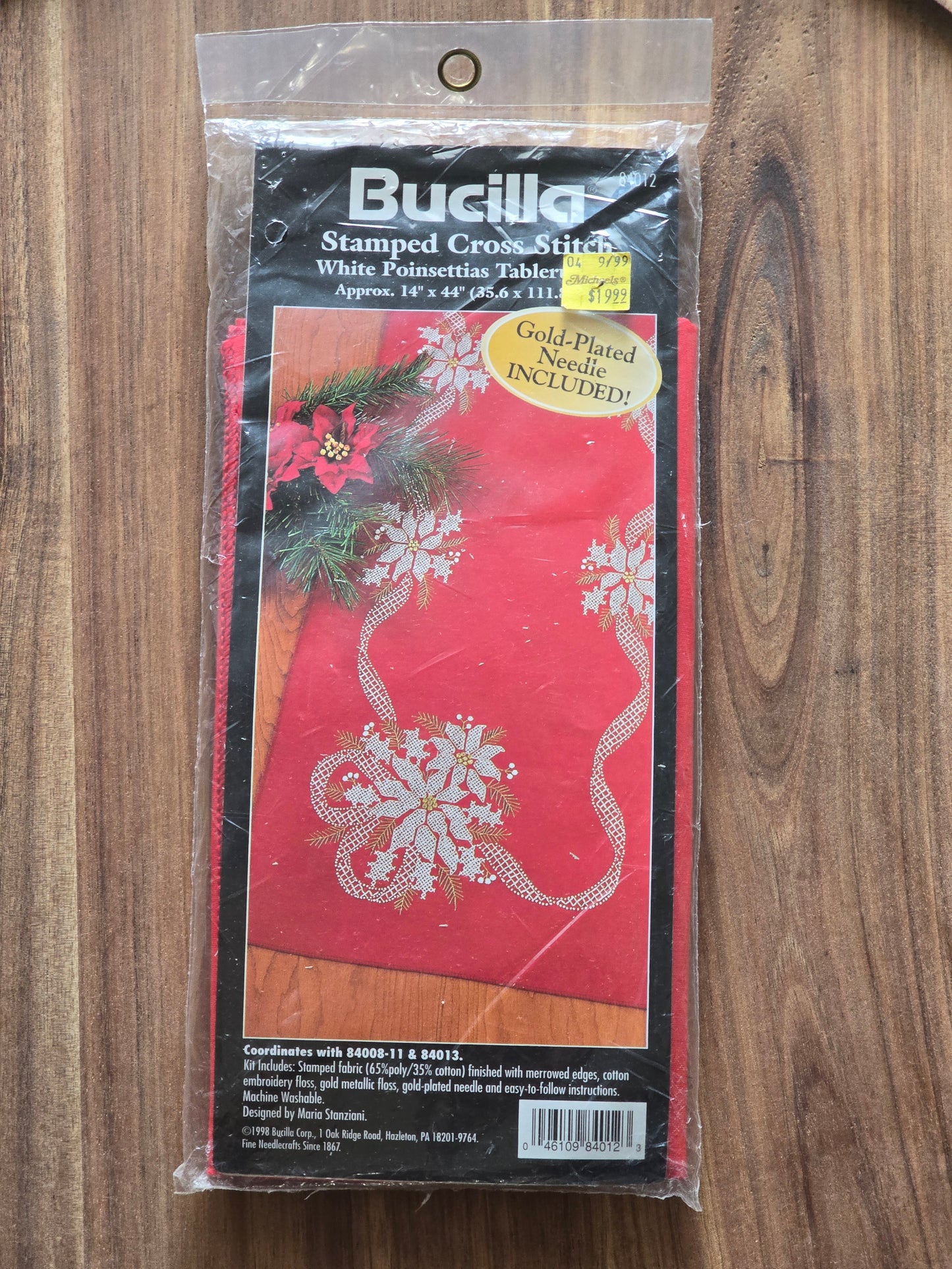 Bucilla - White Poinsettia Tablerunner - Cross Stitch Kit