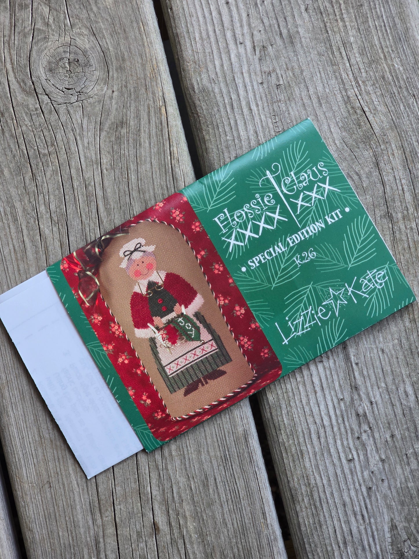 Lizzie Kate - Flossie Claus - Special Edition Kit - Cross Stitch Kit