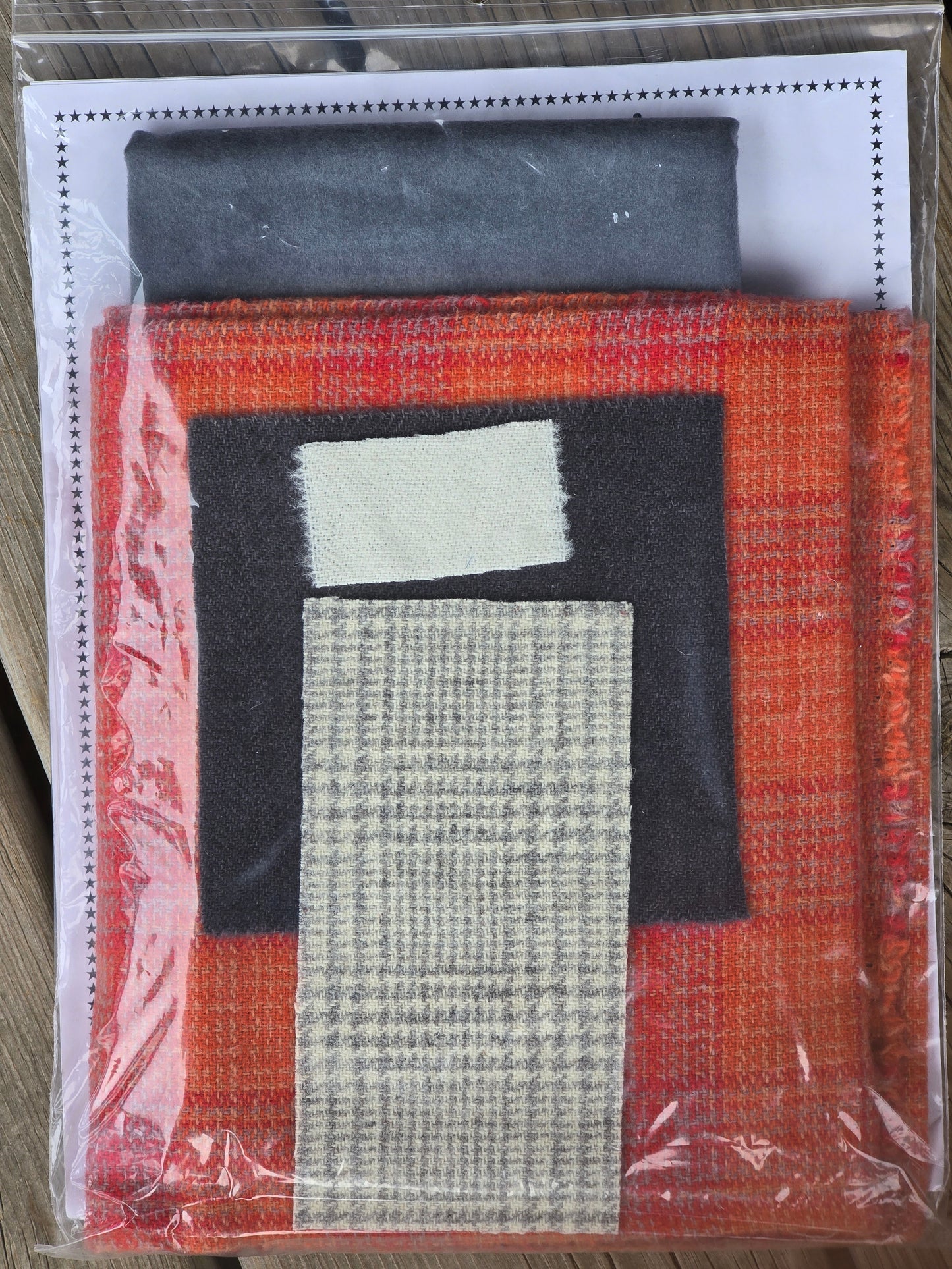 Primitive Gatherings - Wool Bucket & Rotary Cutter Case - Wool - Kit