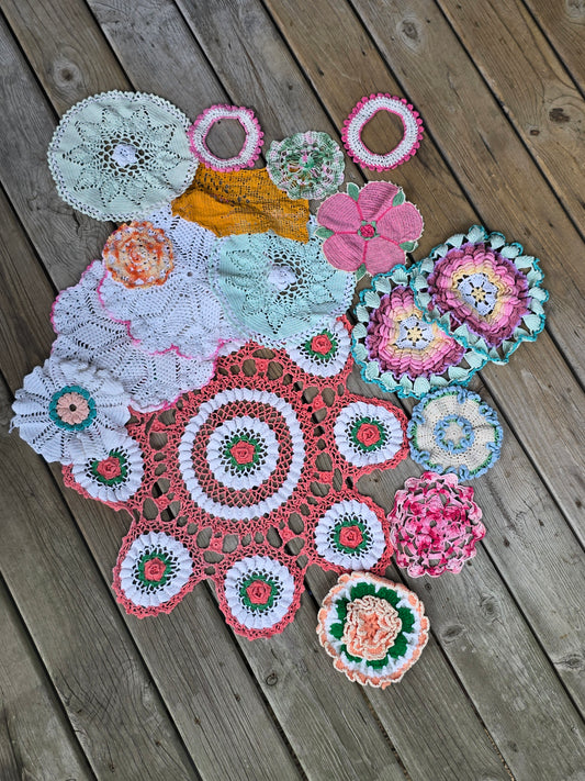 Vintage Linens - Colorful Doily Bundle (Set of 17) - #05
